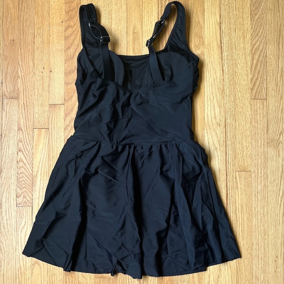 Cupshe Other - Black Square Neck Knotted Swim Dress